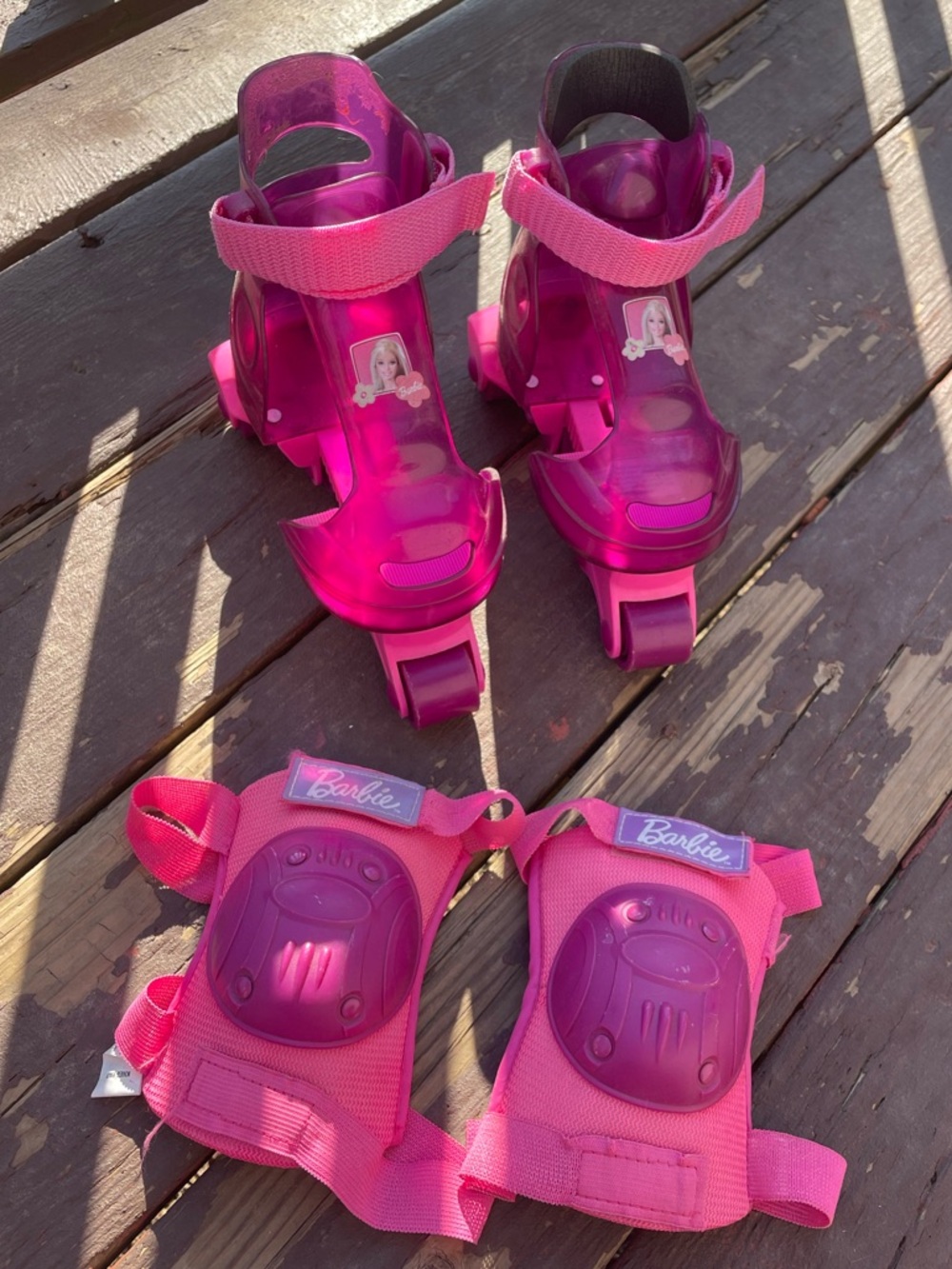 Rare Mattel Barbie Child’s Skates And Knee Pads Pink
